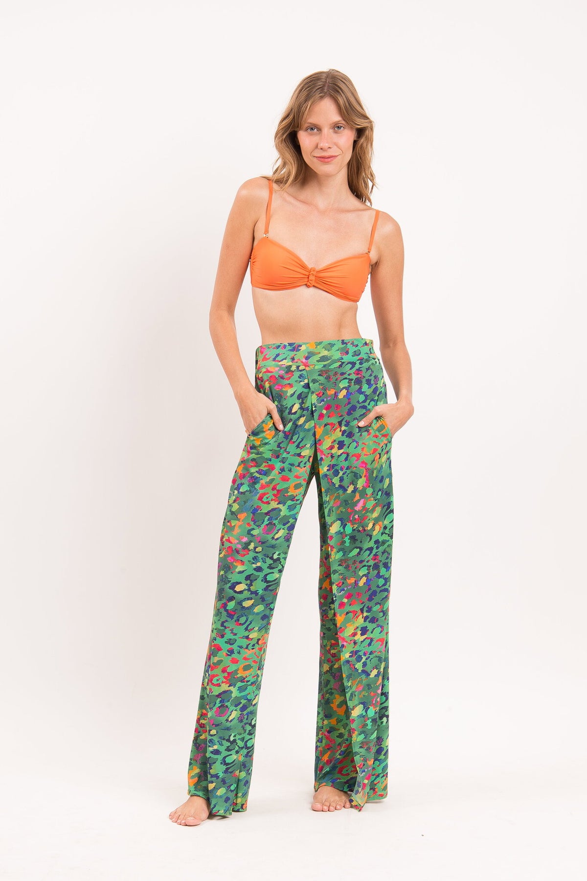 Model Front: Rio De Sol Pants Wilds Wide Pants