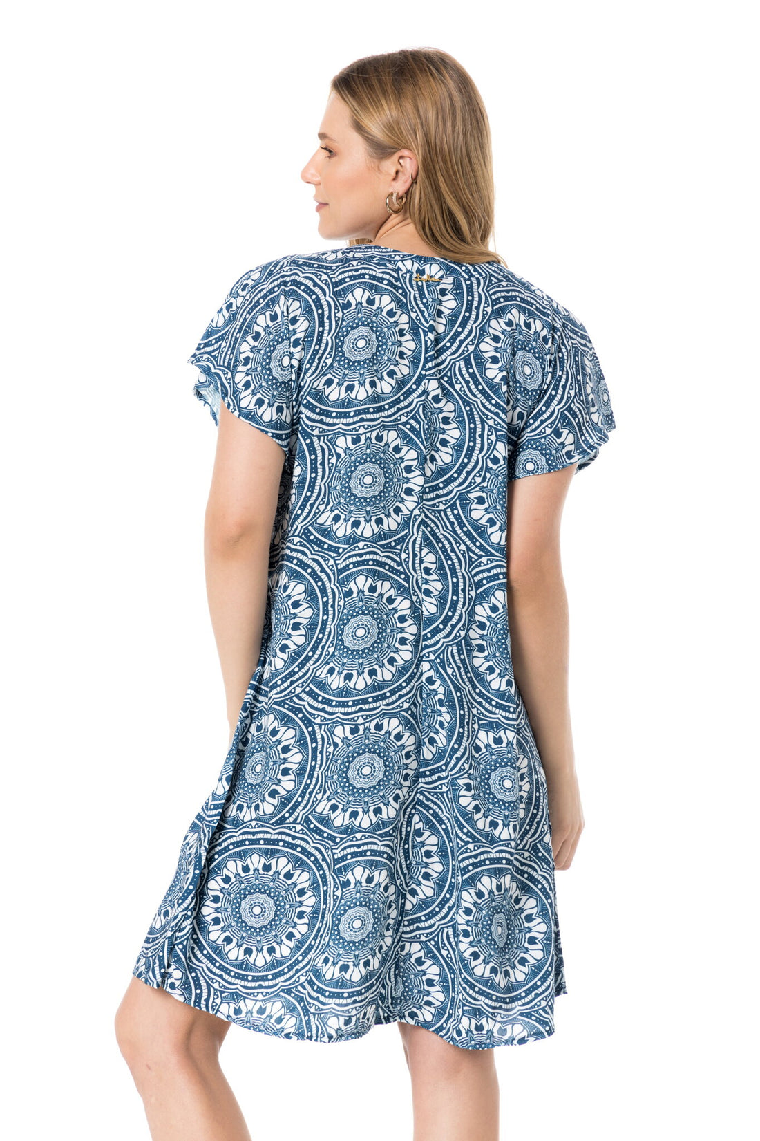 Model Back: Lua Morena Mini Dresses Tunica Ilhos Renda