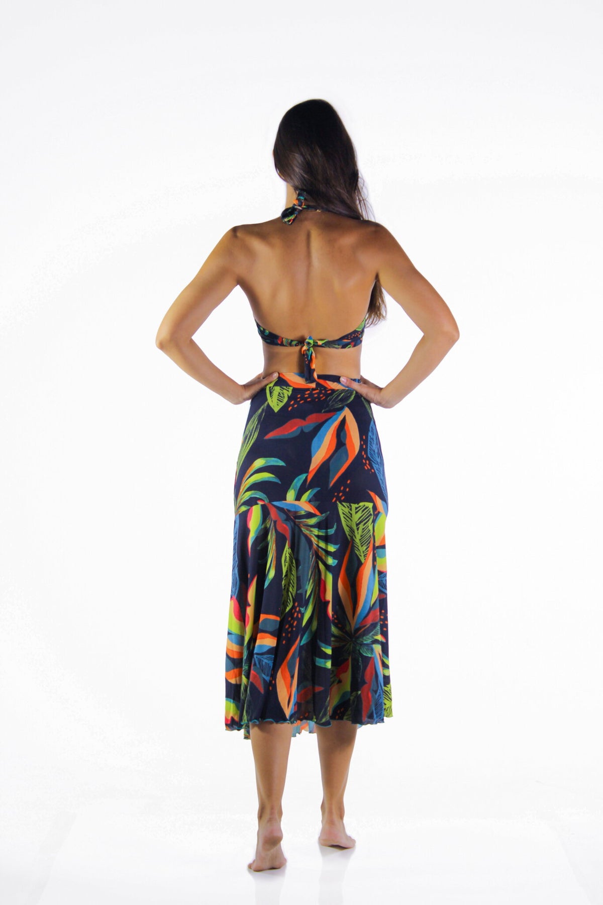 Model Back: La Playa Skirts Saia Babado Jardins