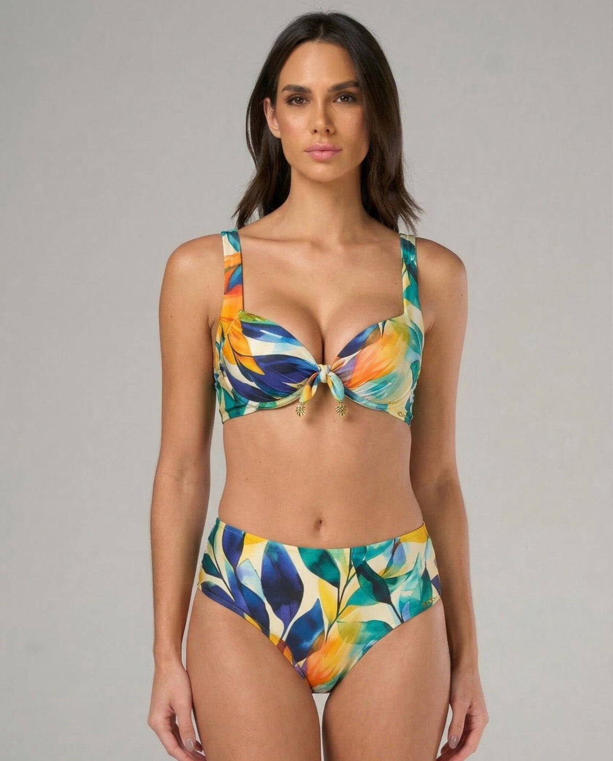 Model Front: Lua Morena Bikini Tops Top Tangara Meia-Taca-Larga