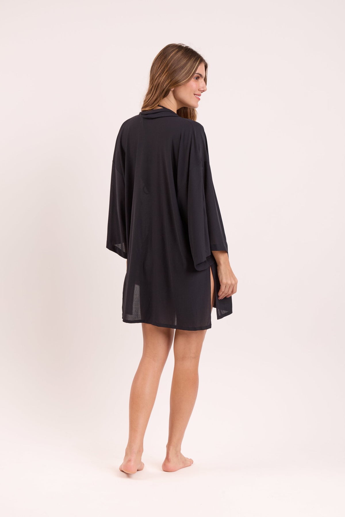 Model Back: Rio De Sol Kaftans And Kimonos Black Kimono
