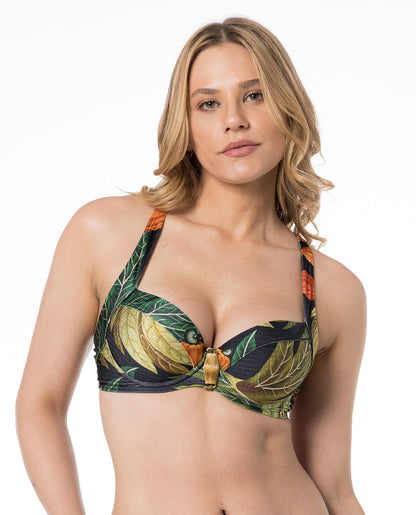 Model Front: Lua Morena Bikini Tops Top Meia Drapeada Larga Caju
