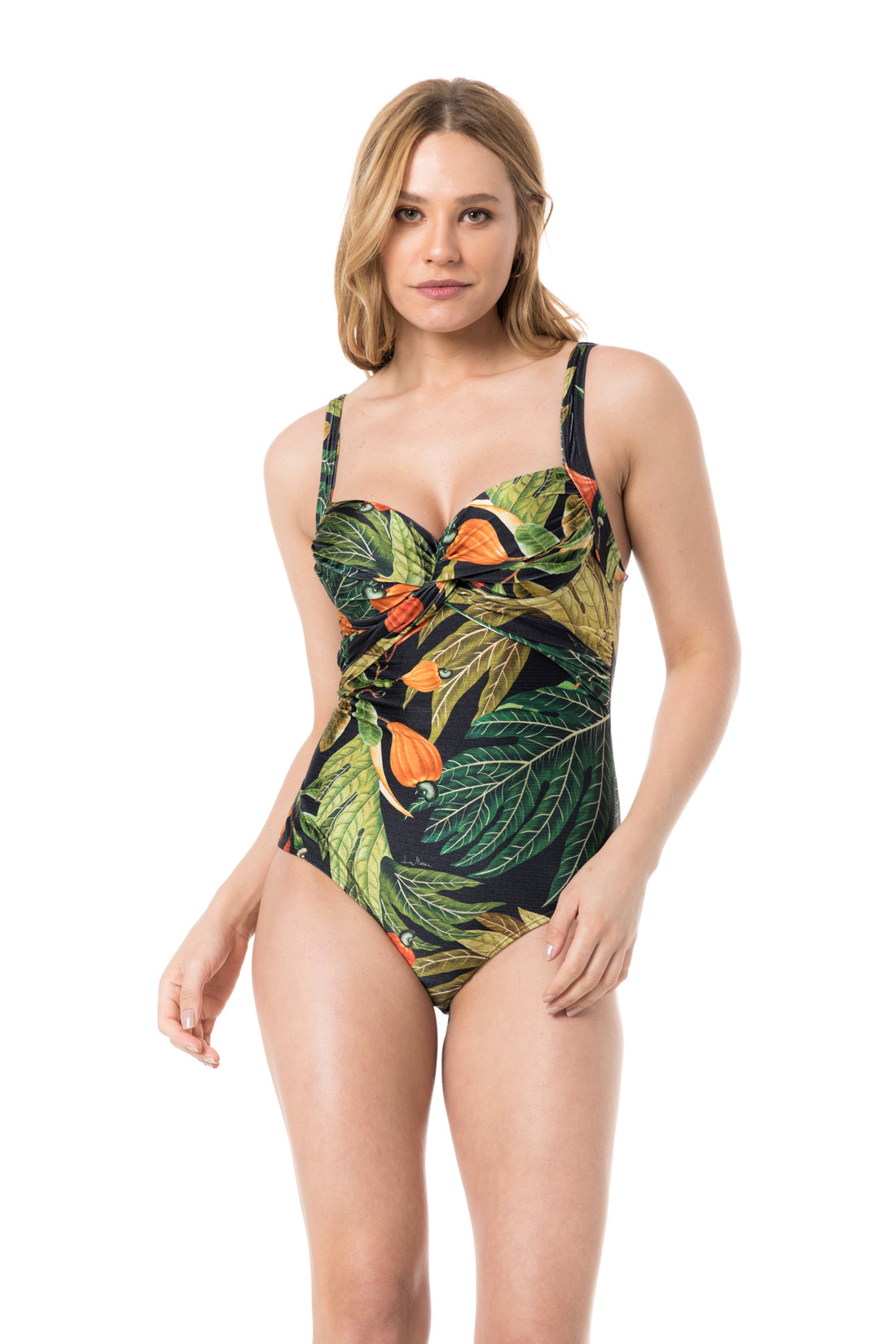Model Front: Lua Morena One Piece Swimsuits Maio Meia-Taca Caju