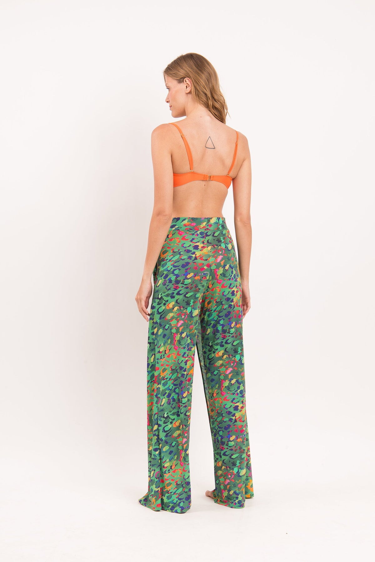 Model Back: Rio De Sol Pants Wilds Wide Pants