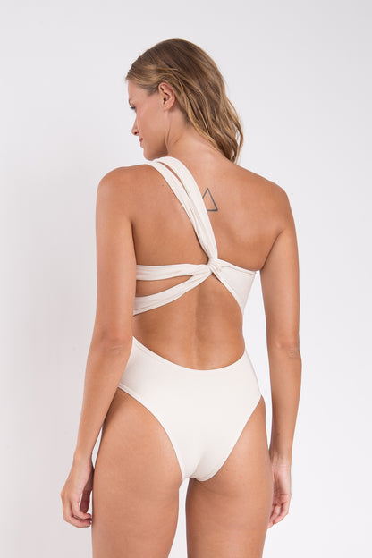 Model Back: Rio De Sol One Piece Swimsuits Malibu-Natural Santorini