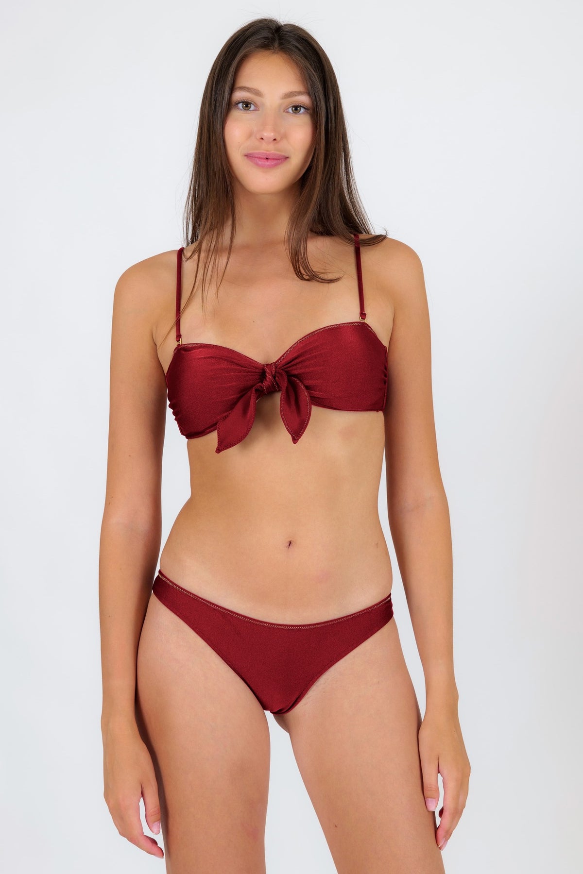 Model Front: Rio De Sol Bikini Tops Top Shimmer-Divino Bandeau-Knot