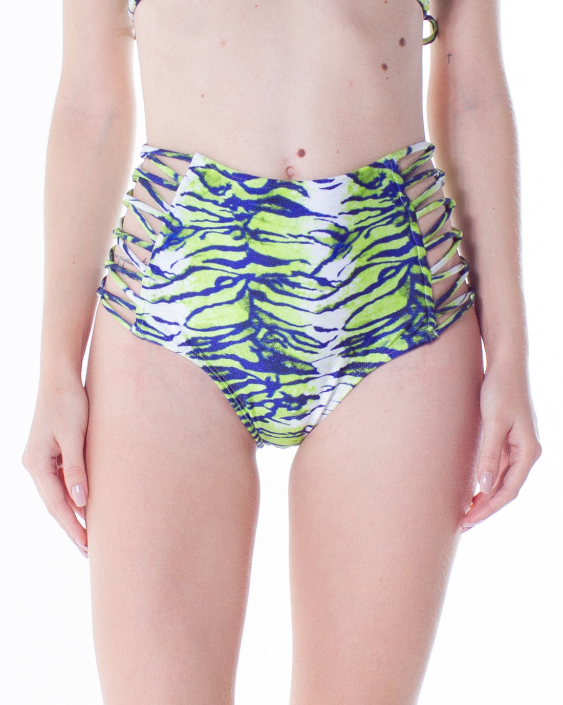 Model Front: La Playa Bikini Bottoms Bottom Tiras Cruzadas Tigre Pop