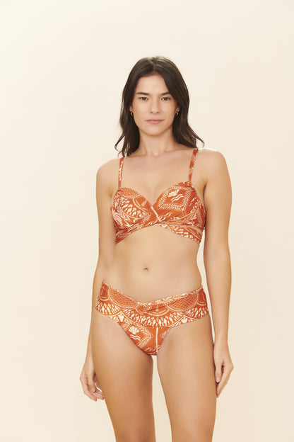 Model Front: Blueman Bikini Tops Top Brisa-Suave Brigitte-Faixa