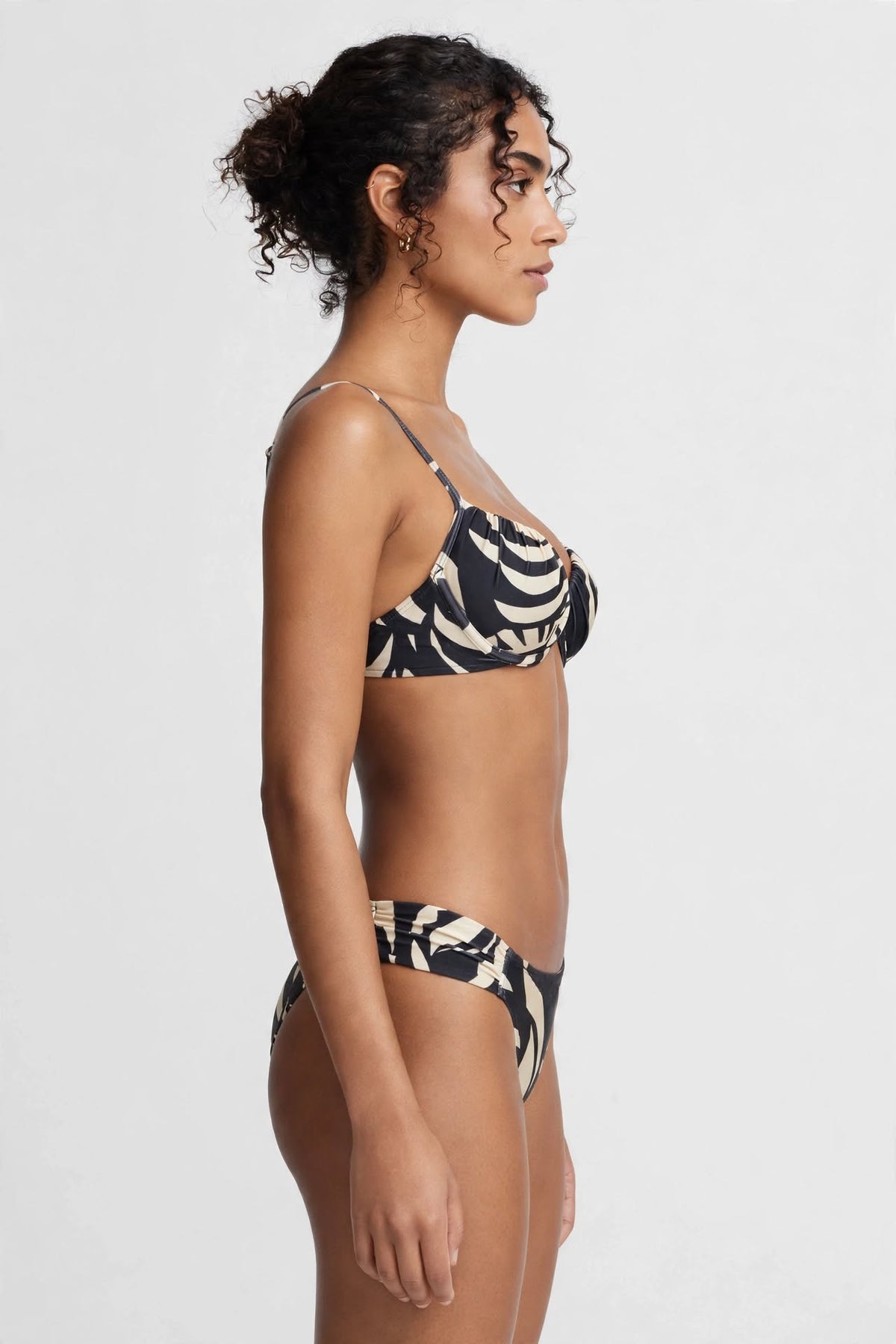 Image 04: Lua Morena Bikini Tops Top Brisa-Da-Noite Meia-Taca-Turbinado