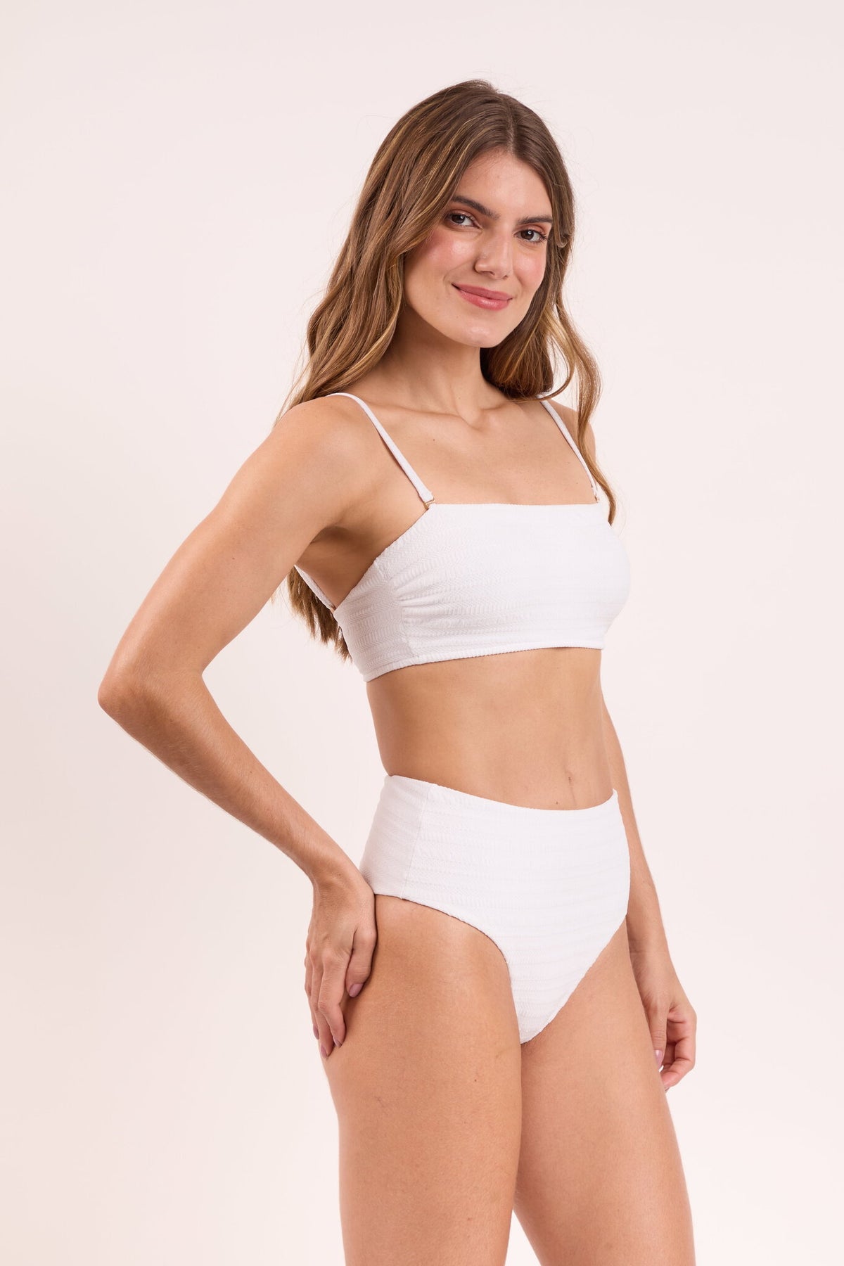 Image 03: Rio De Sol Two Piece Swimwear Set Memphis-White Bandeau-Reto Hotpants