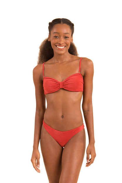 Model Front: Rio De Sol Bikini Tops Top Malibu-Chili Bandeau-Duo