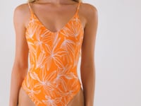 Video: Rio De Sol One Piece Swimsuits Trail-Orange Hype