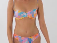 Video: Rio De Sol Two Piece Swimwear Set Cloud Kelli Nice-Fio