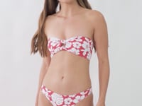 Video: Wednesday In Hawaii By Rio De Sol Bikini Tops Top Pua-Hibiscus Lani
