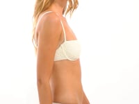 Video: Rio De Sol Bikini Tops Top Brisa-Offwhite Juliette