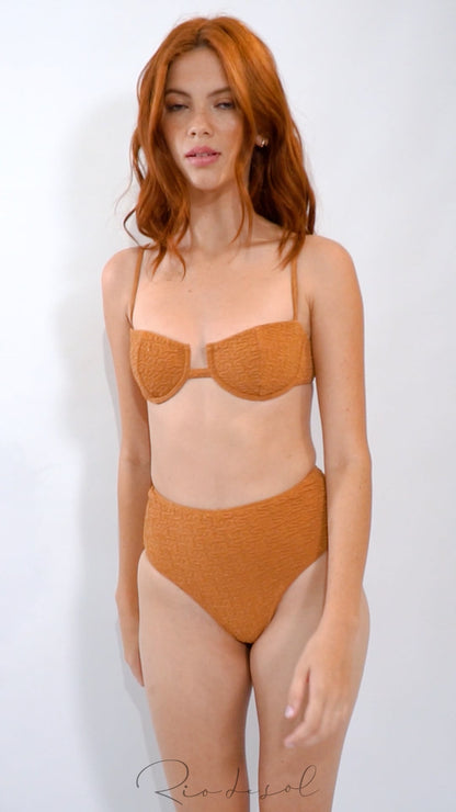 Video: Rio De Sol Bikini Bottoms Bottom Brisa-Caramelo Hotpants