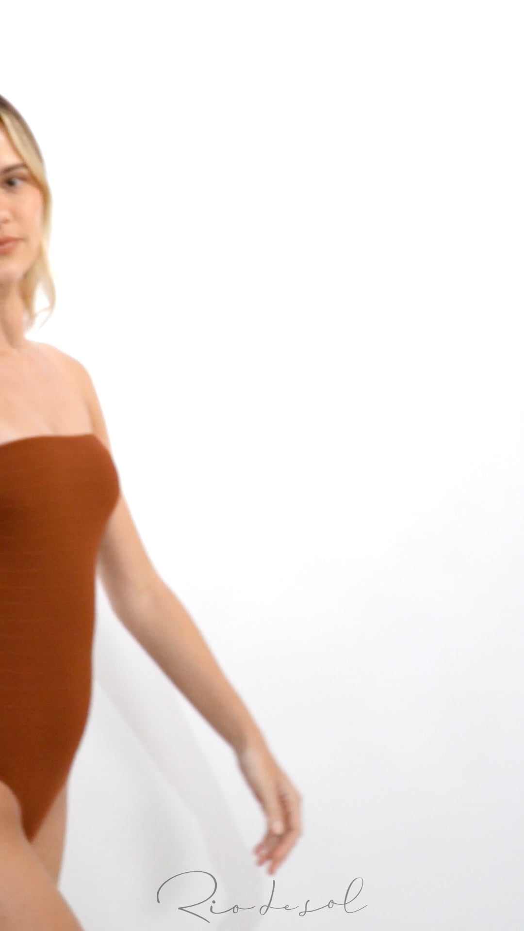 Video: Rio De Sol One Piece Swimsuits Orla-Siena Tube-Op